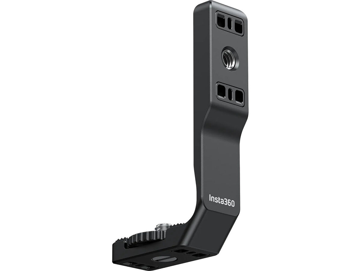 Insta360 X5 mount adapter side profile showing orientation slots