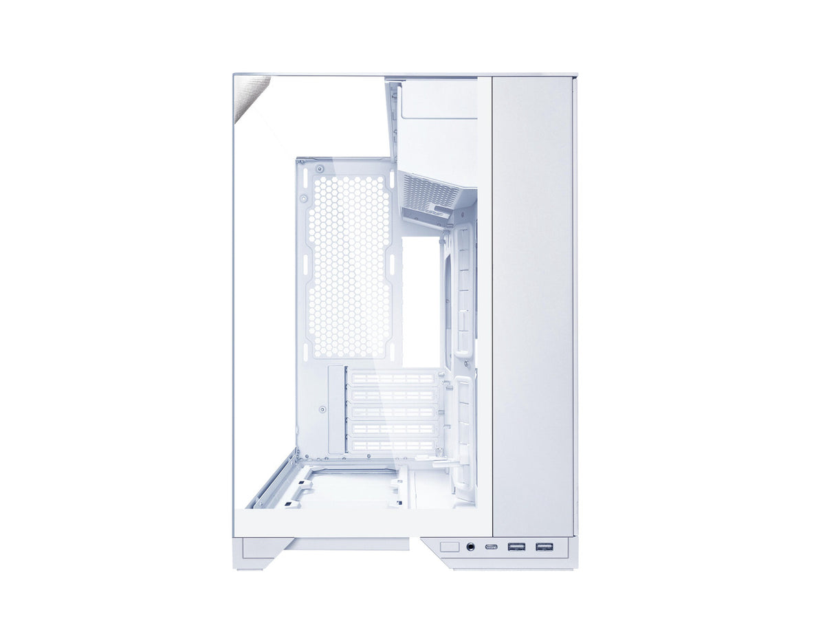 Close up of Lian Li O11VMW white PC case fan blades